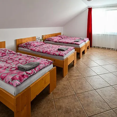 Zurek 3* Velké Bílovice
