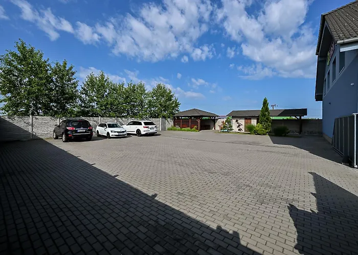 Zurek 3* Velké Bílovice